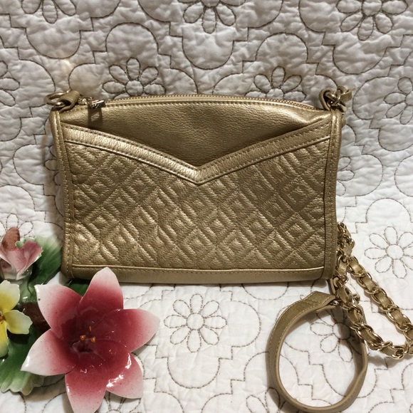 Charming Charlie Handbags - Charming Charlie Crossbody Bag